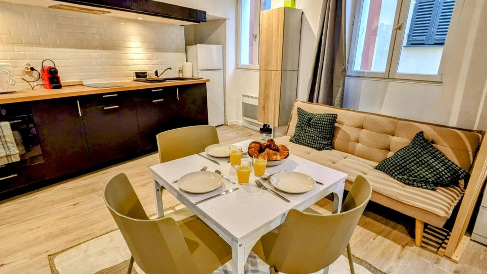 Le Studio Cosy, Centre Historique, Wifi, Neuf Grasse Luaran gambar